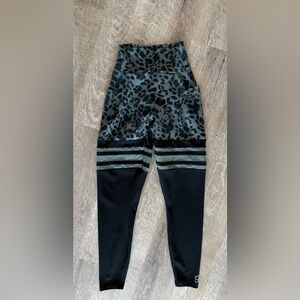 Bombshell Sportswear Black and Gray Women’s Leggings